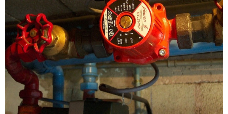 Komin, a kocioł na paliwa stałe