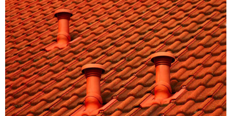 Komin stalowy czy ceramiczny - jaki komin wybrać?