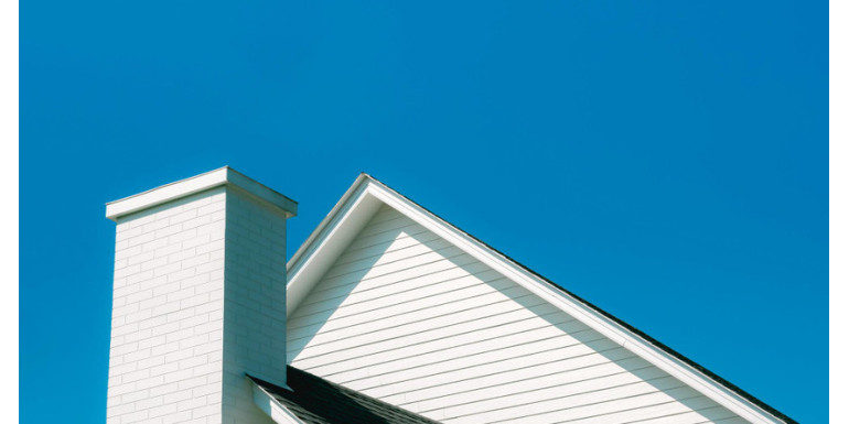 Czy komin systemowy można postawić na zewnątrz budynku?